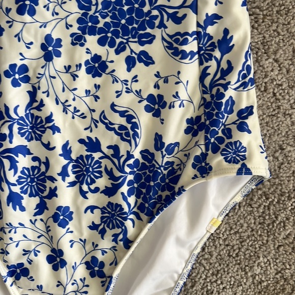 SUMMERSALT The Tie Oasis Limited Edition Swimsuit - Picture 5 of 8